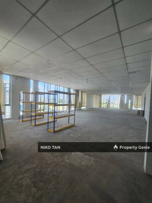 Taman Cahaya Kota Puteri 4.5 Storey Shop For Sale