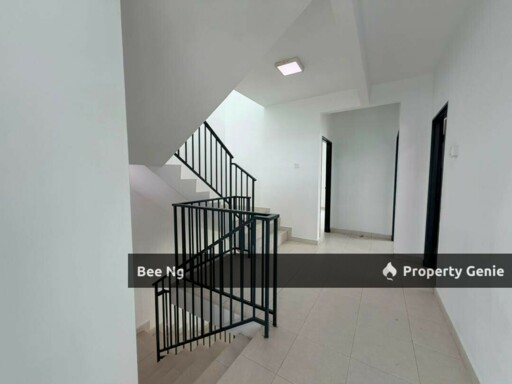 Cassia @ Pulai Mutiara 2.5 Storey Terrace End Lot With Land