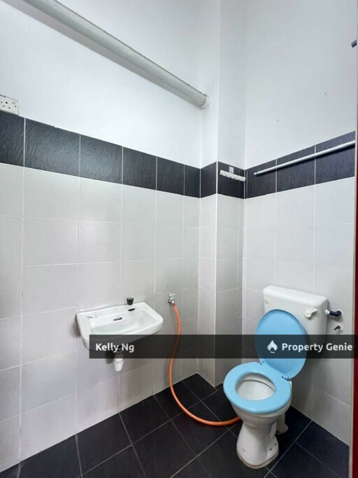 2 Sty House At Taman Indah Klang For Rent