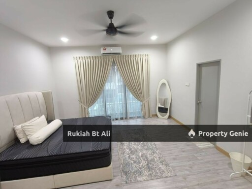 RENOVATED UNIT AT TAMAN MAWAR EHSAN REMBAU