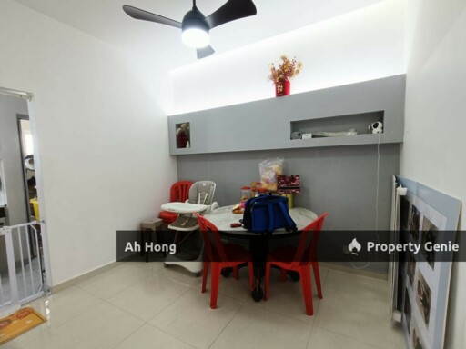 Bukit Indah / Double Storey End Lot / Renovated Unit / Freehold