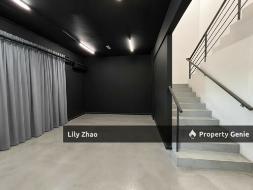 Warehouse / Showroom cum office for Rent, Semi D, BU 4,069 sqft, LA 8,803 sqft, E33 Likas, Kota Kinabalu