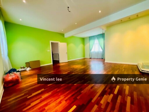 Taman Meranti Jaya, 3 Storey Luxurious Bungalow with Swimming Pool, Freehold, Facing North, Tip Top Condition