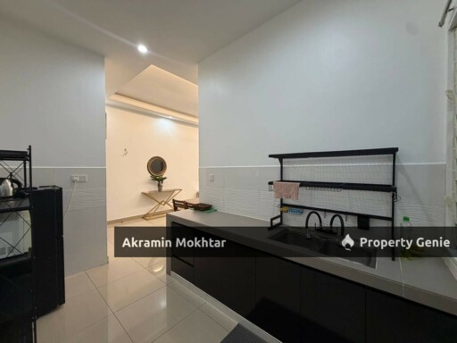 Freehold, Fully Furnished, Renovated & 1 Parking | Saville @ Taman Melawati