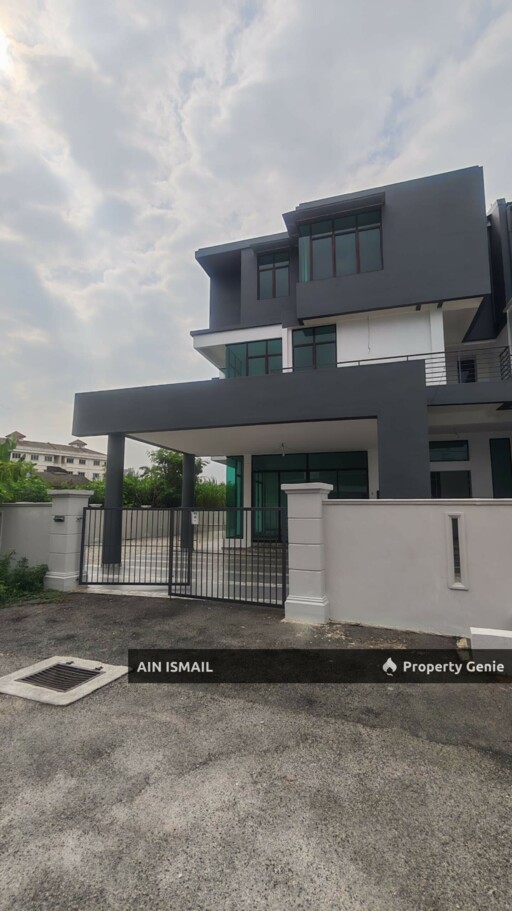 SEMI-D 3 TINGKAT JALAN MARBAR, BANDAR KUANTAN