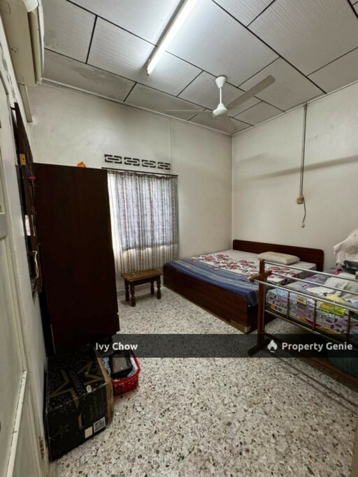 Jalan Muar Single Storey Cornet Lot Sale