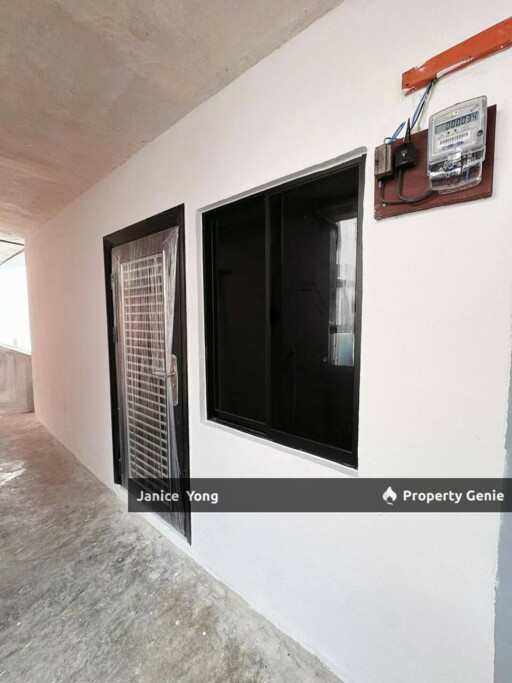 Flat Tasek 64 Bandar Seri Alam Masai