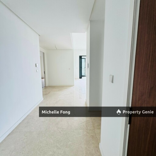 The Astaka @ 1 Bukit Senyum / Bigger Type Layout / Gated Guarded