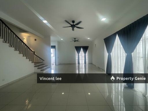 Stoneridge Eco Majestic  36X80 Semi-D Cluster, Renovated Condition, Semenyih
