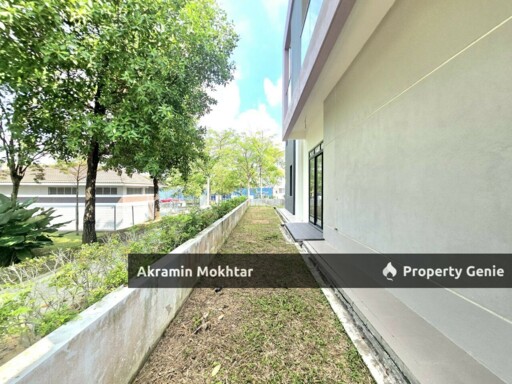 Freehold & End Lot | (Type Begonia) Two Storey Terrace  Maple Residence  Cyberjaya