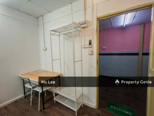 Room 203 RM 650 @ 2 Storey Shop Hotel,Chow Kit -near LRT/HKL/IJN -Ready Now