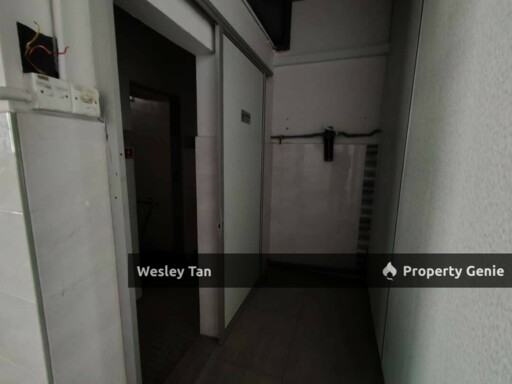 Melaka Raya 3 Storey Corner Shoplot For Rent