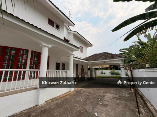 Jalan Semarak Bandar Utama Batang Kali Semi D 2-Storey For Sale