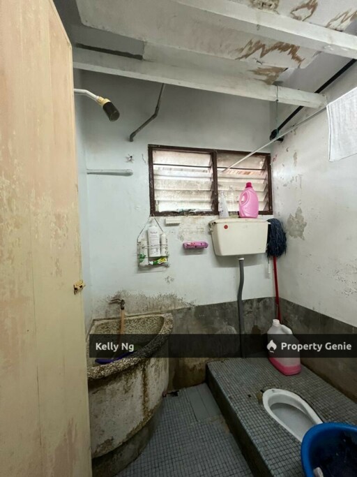 2 Sty Low Cost House At Kapar Indah Klang For Sale