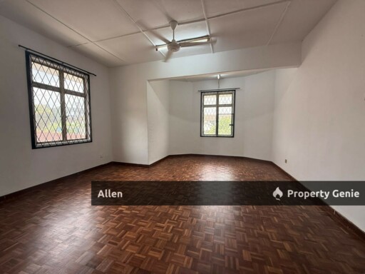 Bukit Kempas – Spacious 4BR Semi-D with Massive Land Area