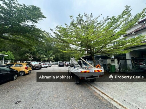 Double Storey Terrace Intermediate Pulau Angsa U10, Shah Alam