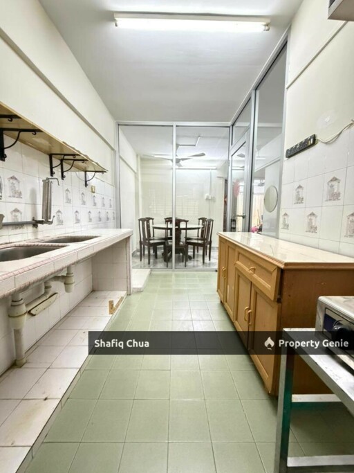 Ground Floor Unit Makmur Apartment, Jalan PJS 8/9, Bandar Sunway For Rent