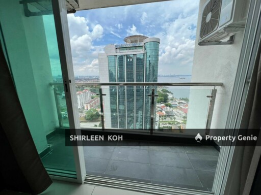 Balcony Room for Rent at Sky Suites @ Meldrum Hills