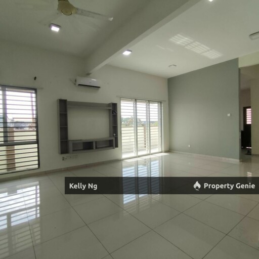 2.5 Sty House At Sentosa DesabayumasKlang For Rent