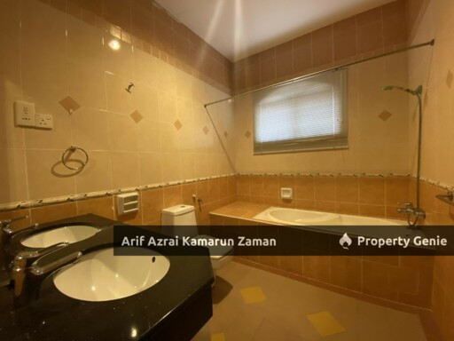 [Luxury 2-Storey Bungalow] Exclusive 5-Bedroom Bungalow @ Beverly Row, IOI Resort City | 6,000 sqft Built-up | 8,000 sqft Land | 7 Bathrooms | RM10,000