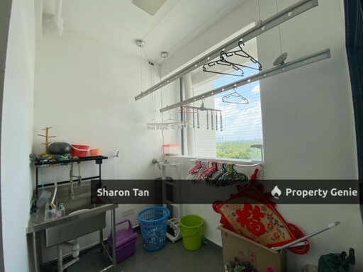 Luxury Marina Residence 3 Bedroom Apartment, Bayu Puteri 5 min to Ciq