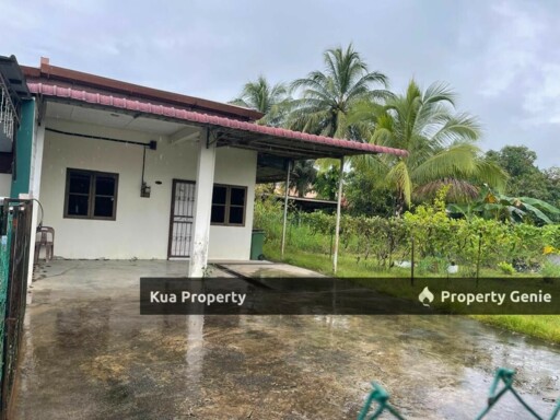 Single Storey End Lot House at Muara Tuang