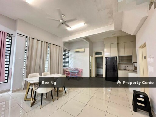 Nusa Sentral 3 Storey Cluster Fully Renovate
