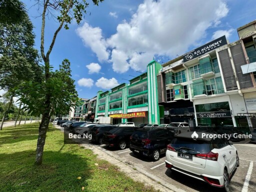 Danga Utama / 3.5 Storey Shop / Facing Main Road / Below Market Price