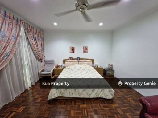 For Sale! BELOW MARKET VALUE! Double Storey Semi Detached House  at Taman Woodland, Stutong