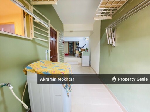 FREEHOLD & RENOVATED | SERING UKAY 2.5 STOREY SUPERLINK