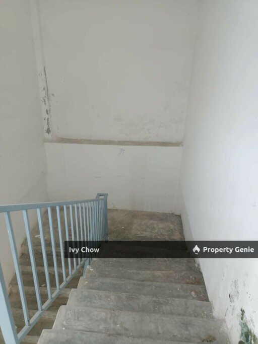 Doubt Stotrey Factory Tmn Sri Kluang for Sale