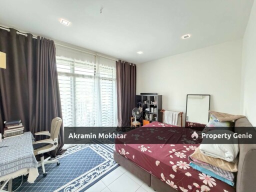 Facing Open, Freehold & Rizab Melayu | 2.5 Storey Terrace Intermediate  Taman Mawar Salak Tinggi Sepang