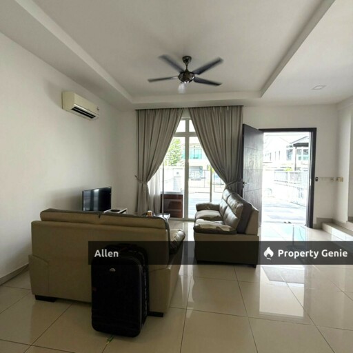 Move-In Ready! Fully Furnished Double Storey @ Horizon Hills | Available Now