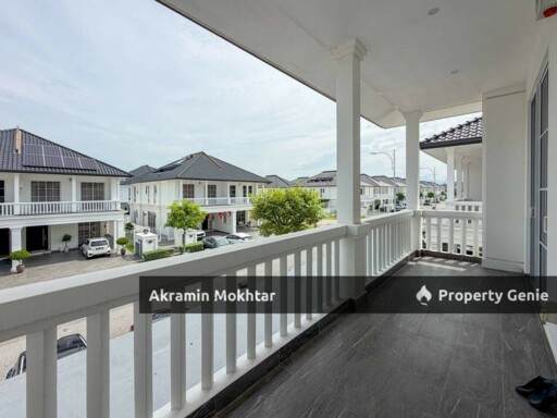 Freehold, Fully Furnished & Fully Renovated | 2 Storey Semi D Cluster Stoneridge Eco Majestic Semenyih