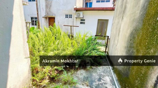 FREEHOLD &  NEAR MRT | Double Storey Taman Serdang Raya Seri Kembangan Selangor
