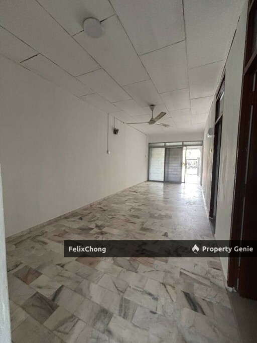 Taman Mohd Yassin 1 Sty Terrace,Jalan Seladang,Simpang Renggam