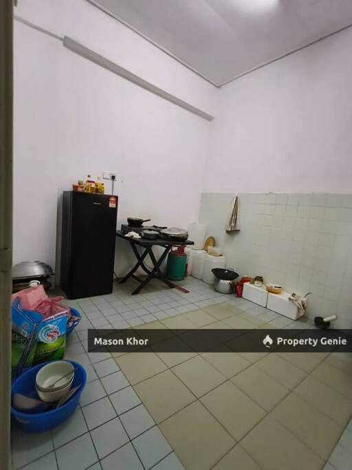 BAYAN PERMAI APARTMENT TOP FLOOR 915sf BARE UNIT BAYAN LEPAS