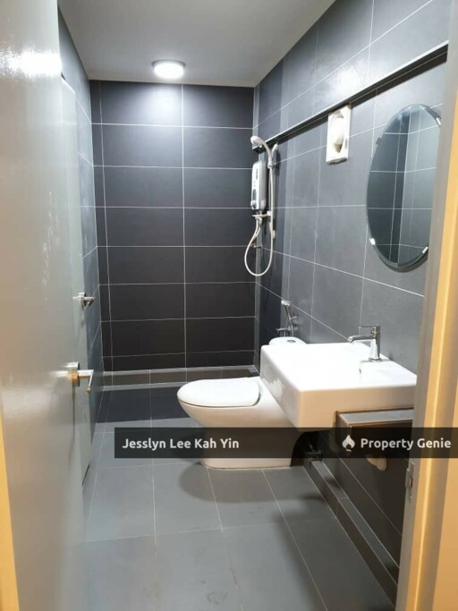Arte Subang West Shah Alam Partial Furnished For Sale