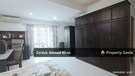 Hill Park 1 DOUBLE STOREY HOUSE FOR SALE RENOVATED KITCHEN CABINET FREEHOLD