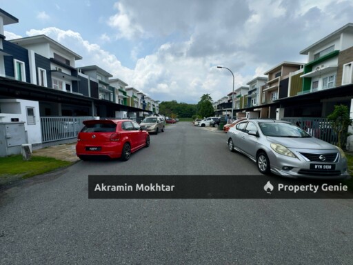 FULLY RENOVATED & EXTENDED | 2-STOREY SUPERLINK TERRACE CLOVER HOMES, TAMAN SEMANGGI, SEMENYIH
