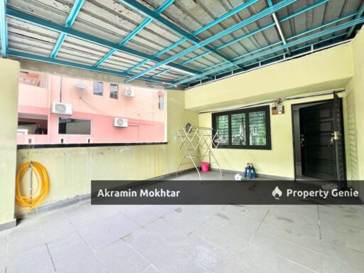 Freehold & Renovated | [End Lot] Double Storey, Taman Koperasi Cuepacs @ Kajang