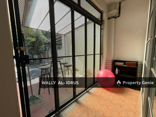 Double storey terrace house @ Kota Damansara Section 8, Jalan Pekaka