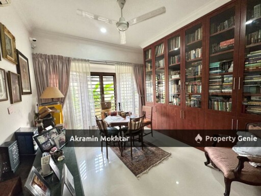 Freehold & Nice Garden | Double Storey Bungalow Kampung Tunku SS1, Petaling Jaya