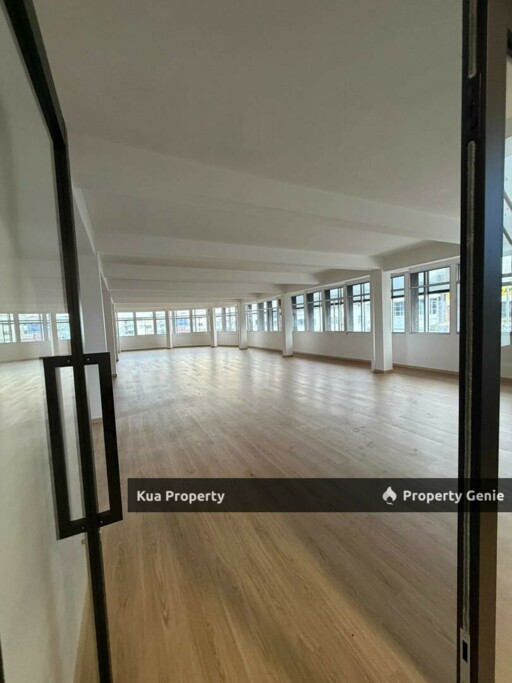 First Floor Office / Shoplot with Lift at Jalan Abell