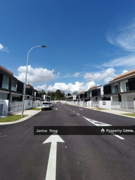 Greenwoods Residence @ Taman Daya