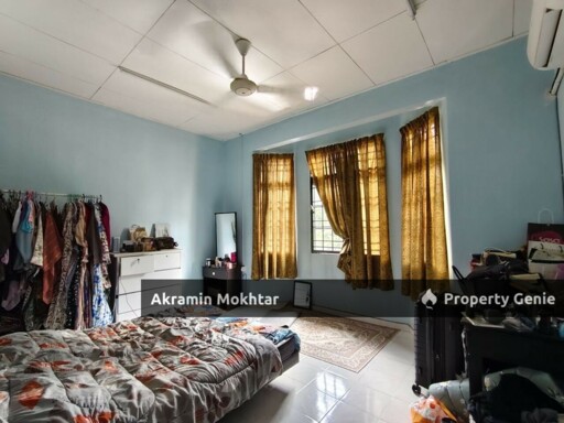 FACING OPEN Double Storey Terrace House LEP 5, Taman Lestari Putra, Seri Kembangan Selangor