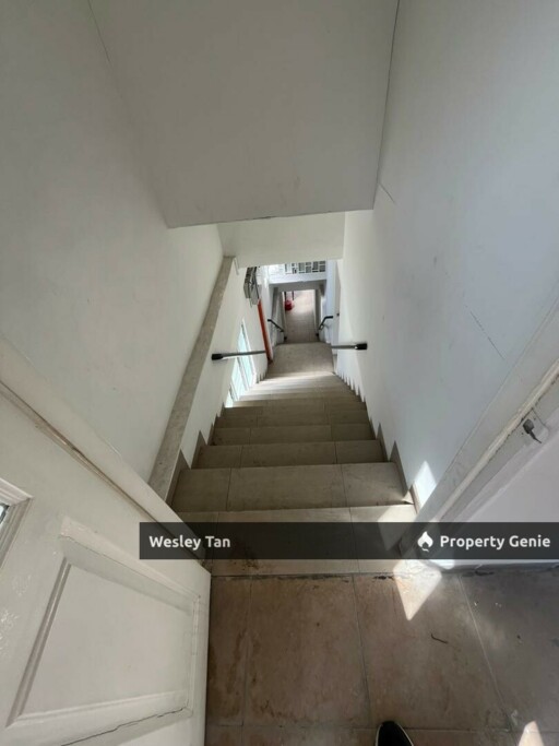 Jonker Tan Cheng Lock 2.5 Storey Shops Land Size 18x300 With 10 Rooms