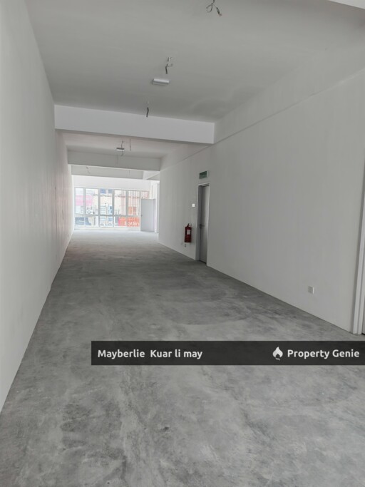 Bandar Tasik Puteri RM1.95Mil (ROI5.17%)3 Storey Shop For Sale