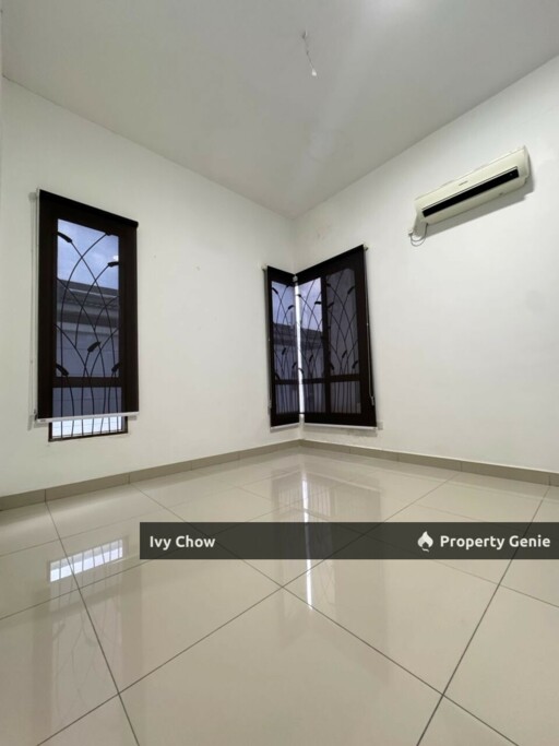 Taman Seri Austin Cluster house for rent