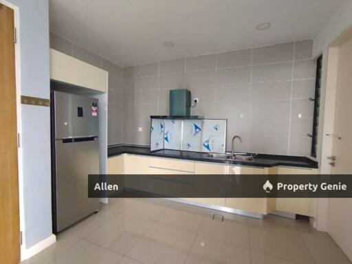 High-Floor Legoland View! Fully Furnished 3+1 Bed Corner Unit @ D'Pristine, Medini